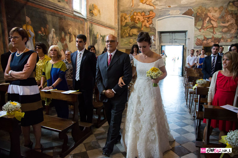 matrimonio-chiesa-grazie-chiavari-sposa-ingresso