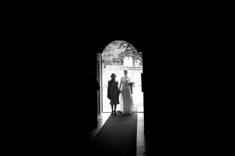 fotografo-matrimonio-casanova-rovegno-genova-sposa_ingresso