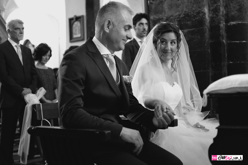 fotografo-matrimonio-levanto-destination-wedding-photographer_sposi_chiesa23b